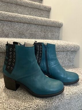 Casta Women’s Leather Boots Size 40/9-9.5